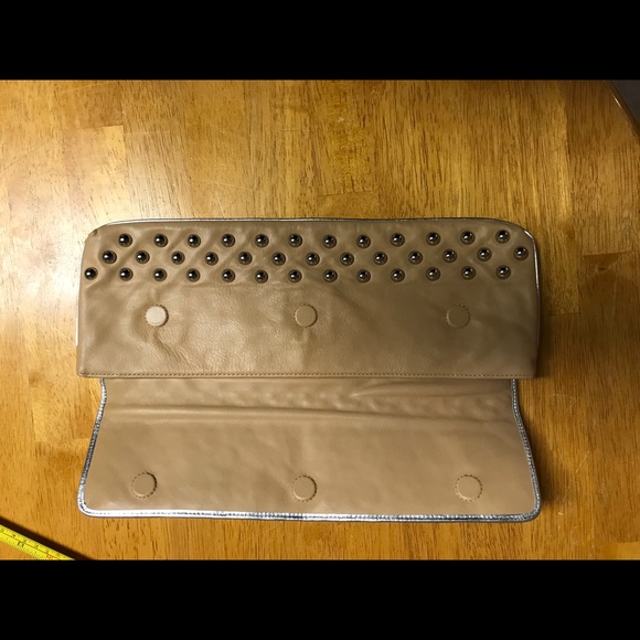 Clutch - Picture 3 of 4